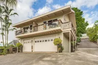 Cozy Kona Coast Apt w/ Lanai ~ 8 Miles to Beach! - 3-Star