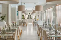Hotel Capri - Baarit