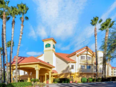 La Quinta Inn & Suites by Wyndham Tucson Airport Hotels in Tucson