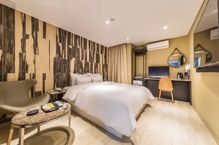 Yongin Hotel Vole Отели рядом с достопримечательностью «Университет Данкука»