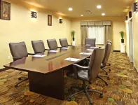 Holiday Inn Express & Suites Marshall