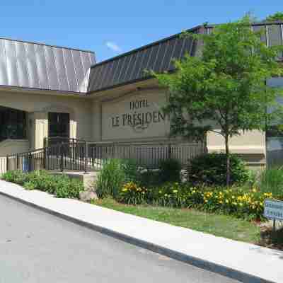 Le President Sherbrooke Hotel Exterior