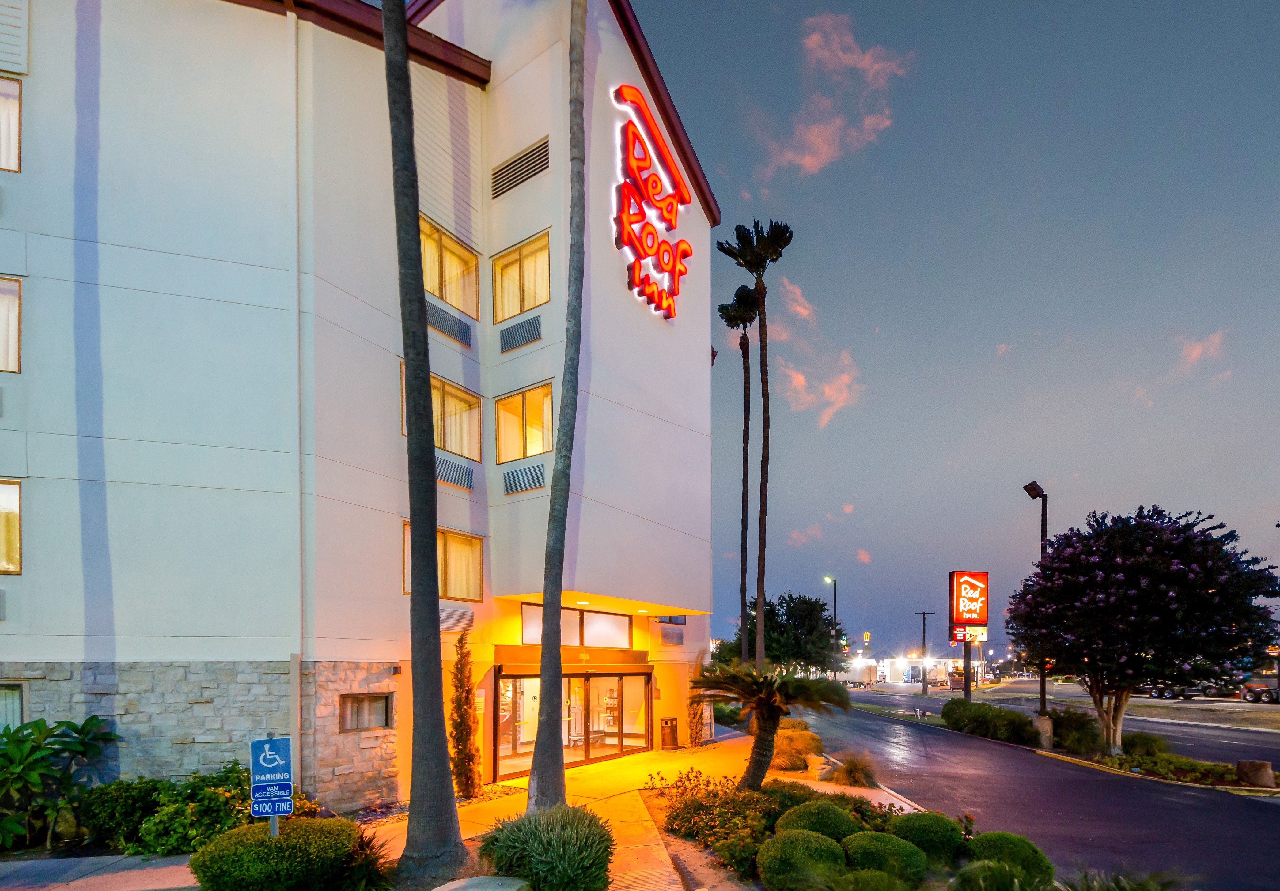 Red Roof Inn Laredo