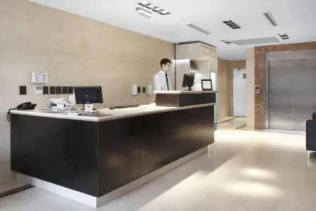 CH Recoleta Suites Отели рядом с достопримечательностью «Monumento a Giuseppe Garibaldi»