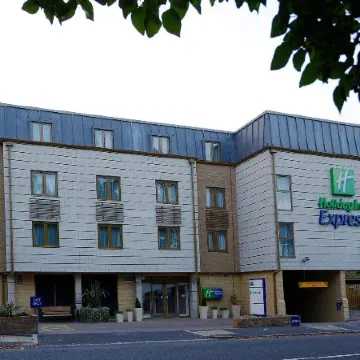 Holiday Inn Express WINDSOR by IHG Отели рядом с достопримечательностью «Dramatica»