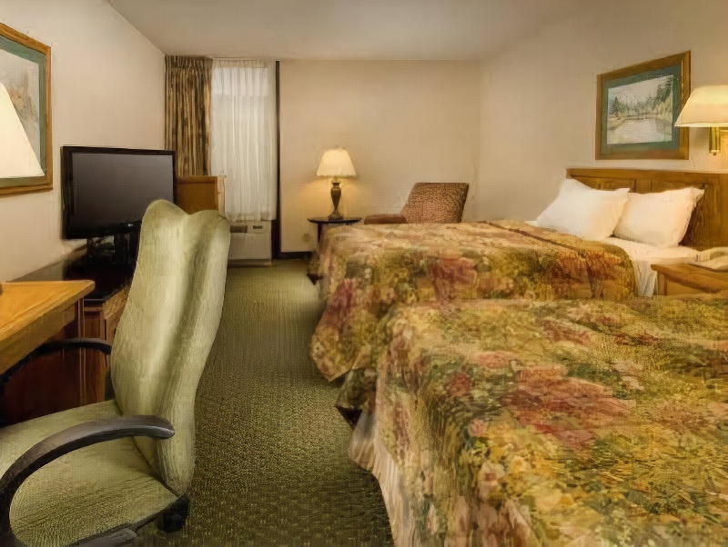 Drury Inn & Suites Poplar Bluff