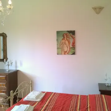 Villa in Lucca Placed in a Residential Area, All Services Nearby