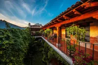 Naif Boutique Hotel