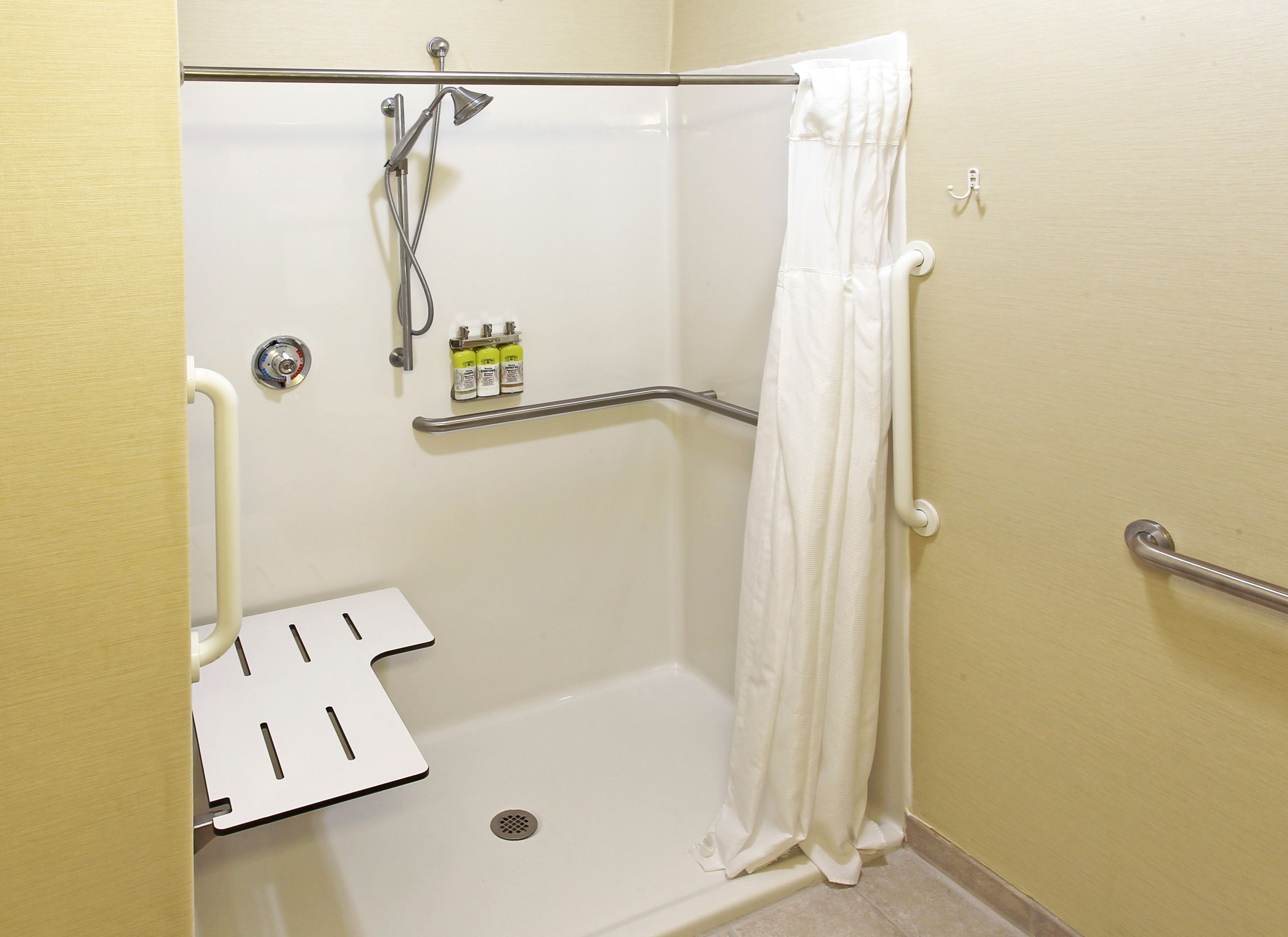 Holiday Inn Express & Suites Sharon-Hermitage, an Ihg Hotel