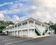 Quality Inn Hotels near Garden Center at The Home Depot