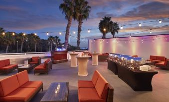 DoubleTree Suites by Hilton Doheny Beach