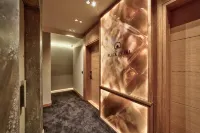 Black Pearl Luxury Suites