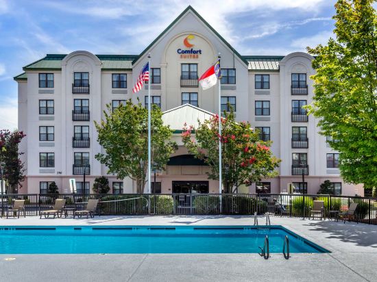 winston salem hotels hanes mall