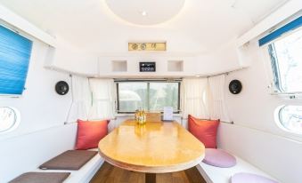 Pohang Glampingaen and Caravan Pension