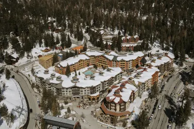 The Village Lodge Hotel di Mammoth Lakes