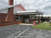 Scottish Inns Fayetteville فنادق في Shippensburg Township