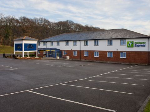 Holiday Inn Express CANTERBURY by IHG