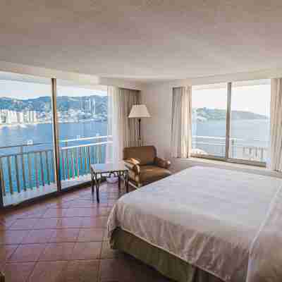 Holiday Inn Resort Acapulco Rooms