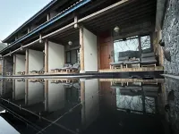 Weixi Manlaiyue Homestay Hotels in Weixi