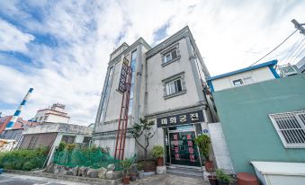 Sacheon Mihwa Palace