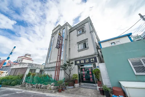 Sacheon Mihwa Palace