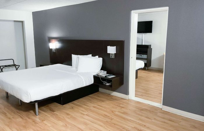 Studio 6 Extended Stay - Columbus, GA -Downtown