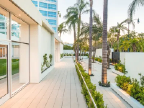 The Beverly Hilton Hotels near Beverly Hills