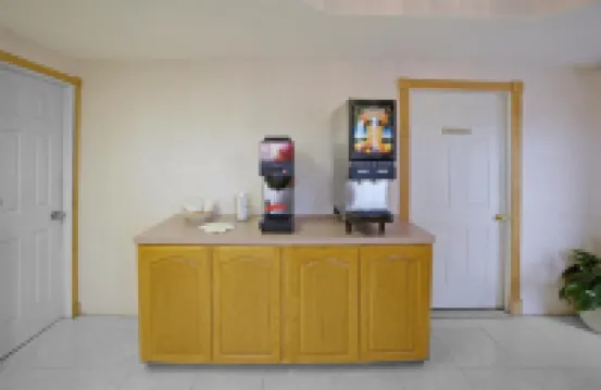 阿蘭瑟斯港美洲佳價旅館