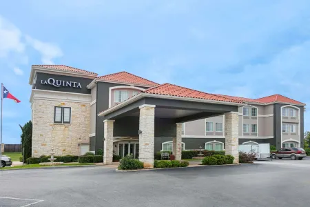 La Quinta Inn & Suites by Wyndham Fredericksburg