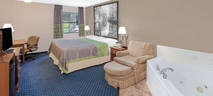 Super 8 by Wyndham Lowell/Bentonville/Rogers Area Hotels in Benton County