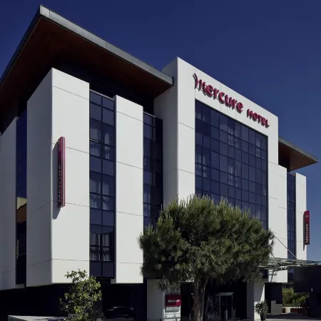 Mercure Istanbul Altunizade Отели рядом с достопримечательностью «Бейлербейи»