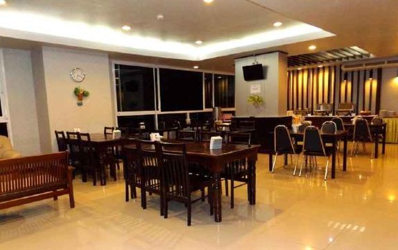 3. KM 콴파야오 ..