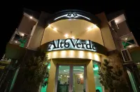 Alto Verde Suite & Apart Отели в г. 