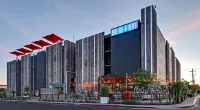 The Clarendon Hotel and Spa Các khách sạn gần GCU Stadium