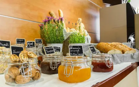 Aparthotel Mariano Cubi Barcelona Отели рядом с достопримечательностью «Тибидабо»