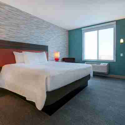 Home2 Suites by Hilton Turlock Rooms