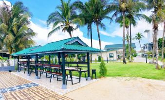 The Coco Grand Chalet Pakbara