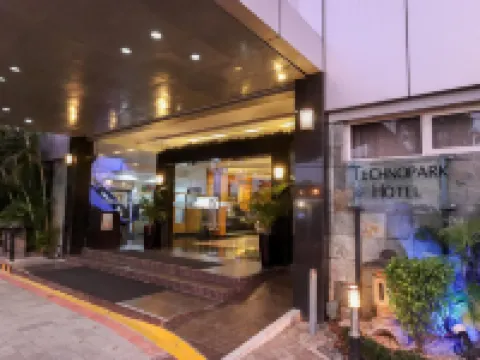 โรงแรมเทคโนปาร์ค โรงแรมในลากูนา