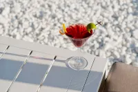 Scale Suites - bar