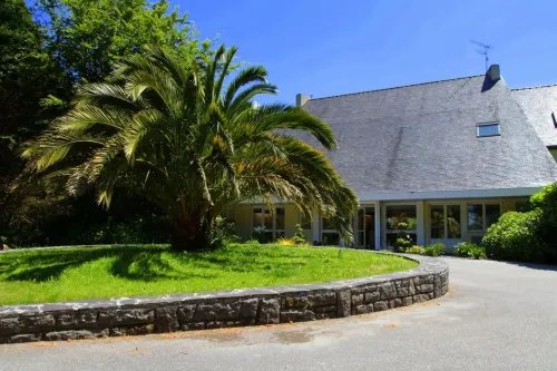 Logis Latitude Ouest Hôtel Restaurant & Spa 두아르느네 호텔