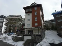 Apartamentos Sabica Hotels in Monachil