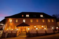 Gasthof Zum Ochsen Hotels in Furtwangen im Schwarzwald