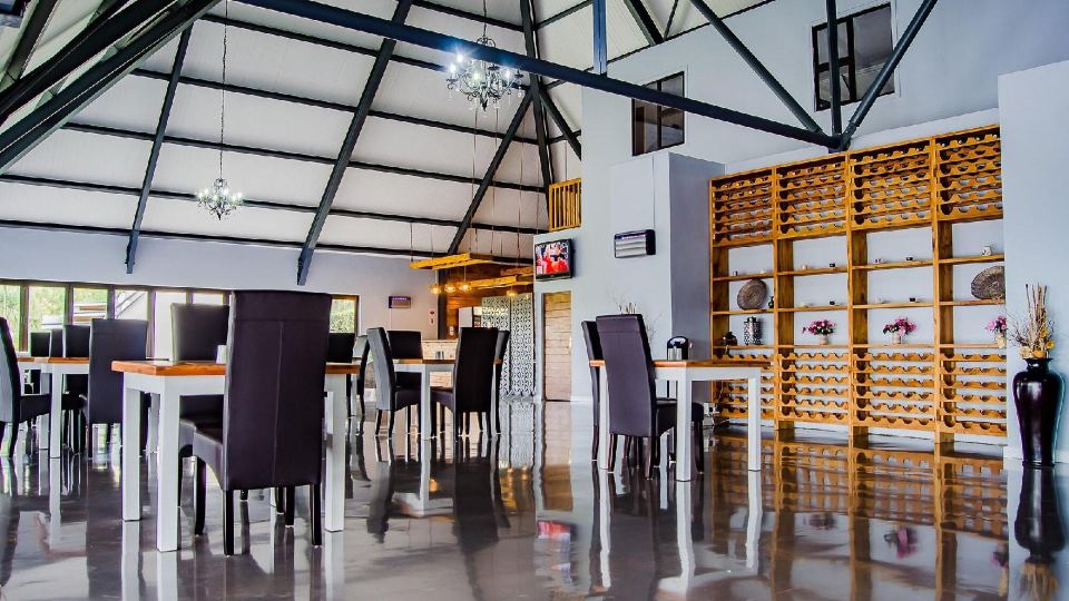 Mount Shekinah Country Hotel