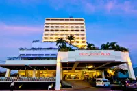 Grand Jomtien Palace Hotel