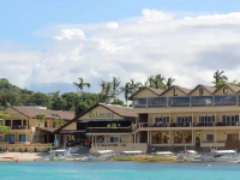 Lalaguna Beach Club & Dive Centre