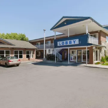 Travelodge by Wyndham Kamloops