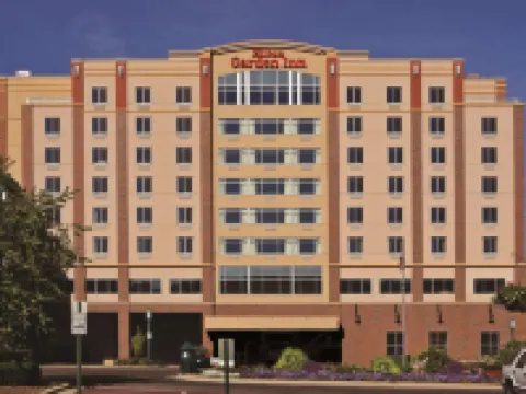 ヒルトン ガーデン イン マンカト ダウンタウン マンケートーのホテル