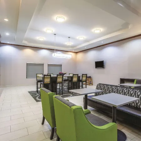 La Quinta Inn & Suites by Wyndham Gainesville