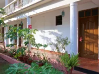 Anjuna Pebbles