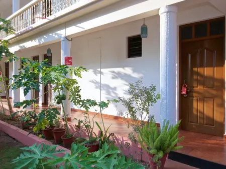 Anjuna Pebbles Отели рядом с достопримечательностью «Анжуна Бич»